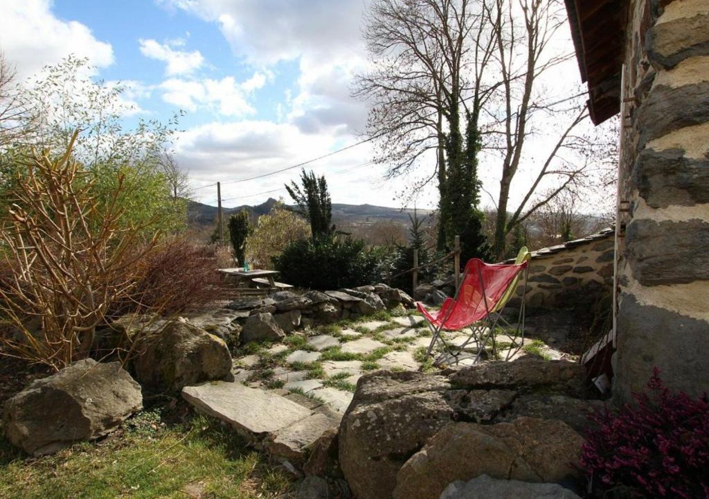 Saint-Julien-Chapteuil House | Gîte Saint-Julien-Chapteuil, 3 pièces, 4 personnes - FR-1-582-109