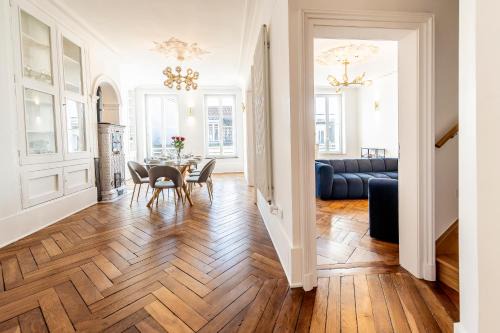 Epinal Apartment | Gîte Vosges en Ville luxueux appartement Duplex avec sauna espace bien être au centre d'Epinal