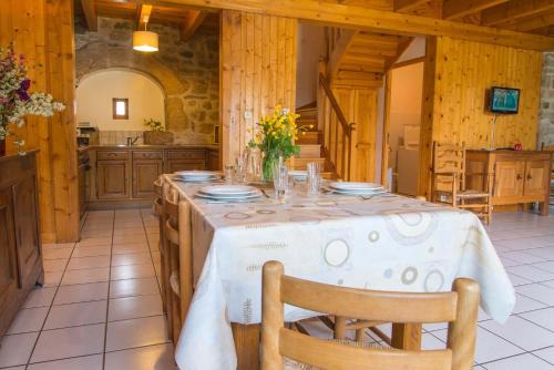 Chaulhac House | Gîtes de france 6/7 personnes 3 chambres