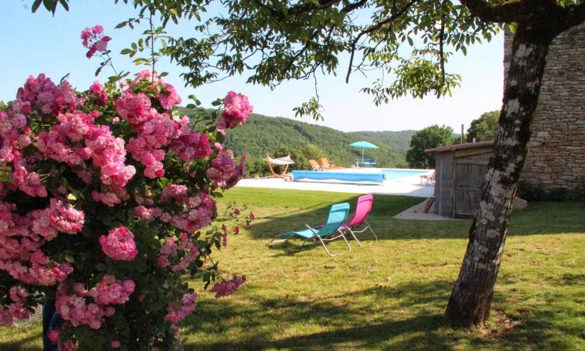 Saint-Medard House | Gîtes de France® - Le Pré aux Biches