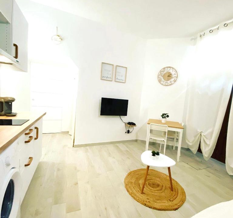 Bollene Apartment | GAB & JO