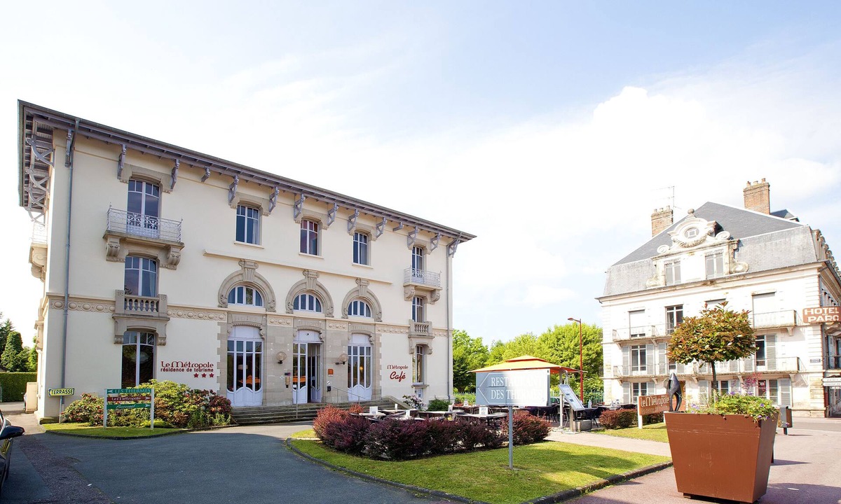 Luxeuil-les-Bains House | Garden city Luxeuil (Ex Le Métropole et Les Thermes)