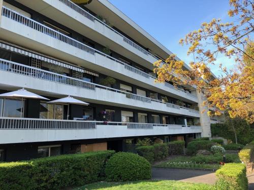 Chatenay-Malabry Apartment | Georges Sand