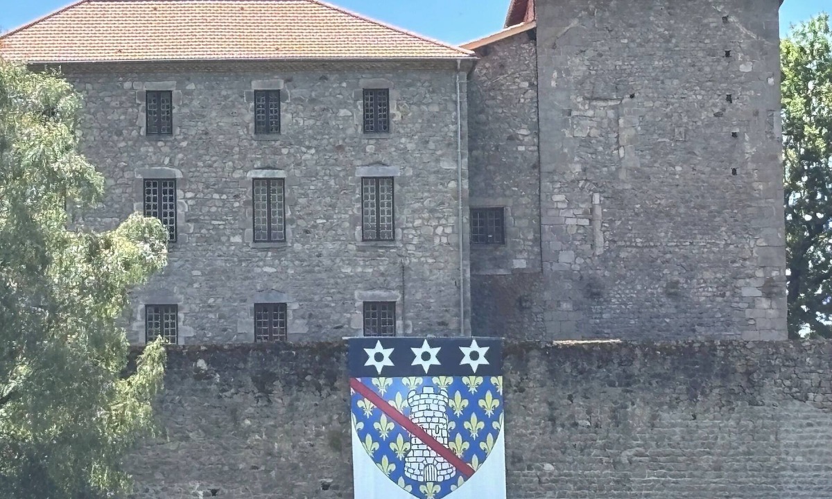 Olliergues Apartment | Getaway in Auvergne - Historic Center - 3 people