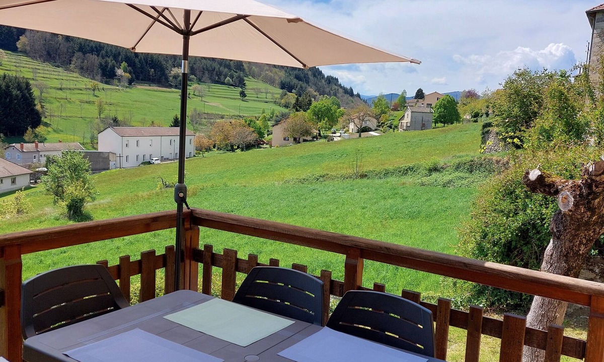 Saint-Julien-Labrousse House | Gite Au Nid Nature 4/6 pers