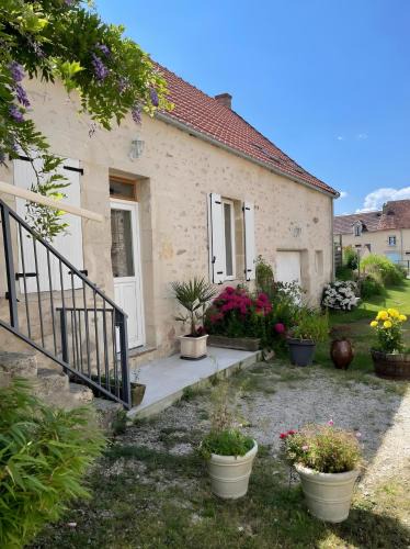 Avallon House | Gite De La Griottine