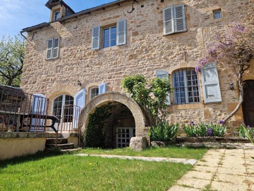 Estaing House | Gite de Montrepos - Ancien Presbytère XVIIe siècle