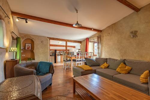 Ponet-et-Saint-Auban House | Gite De Pascal Et Virginie