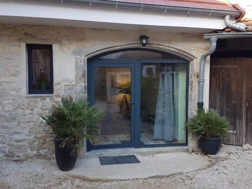 Paroisse Notre-Dame House | Gite du Cours St Mauris Authentique et moderne