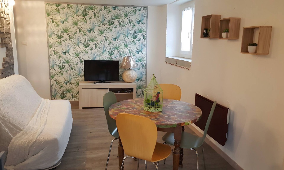 Mazeyrat-d'Allier House | Gîte "Gîte Du Vignal" with Private Garden and Wi-Fi