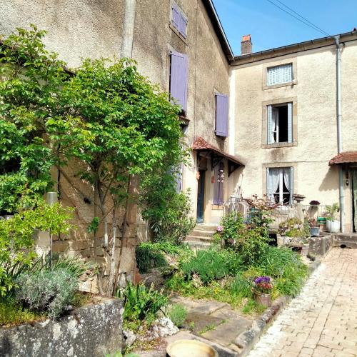 Melay House | Gite La Belle Rose