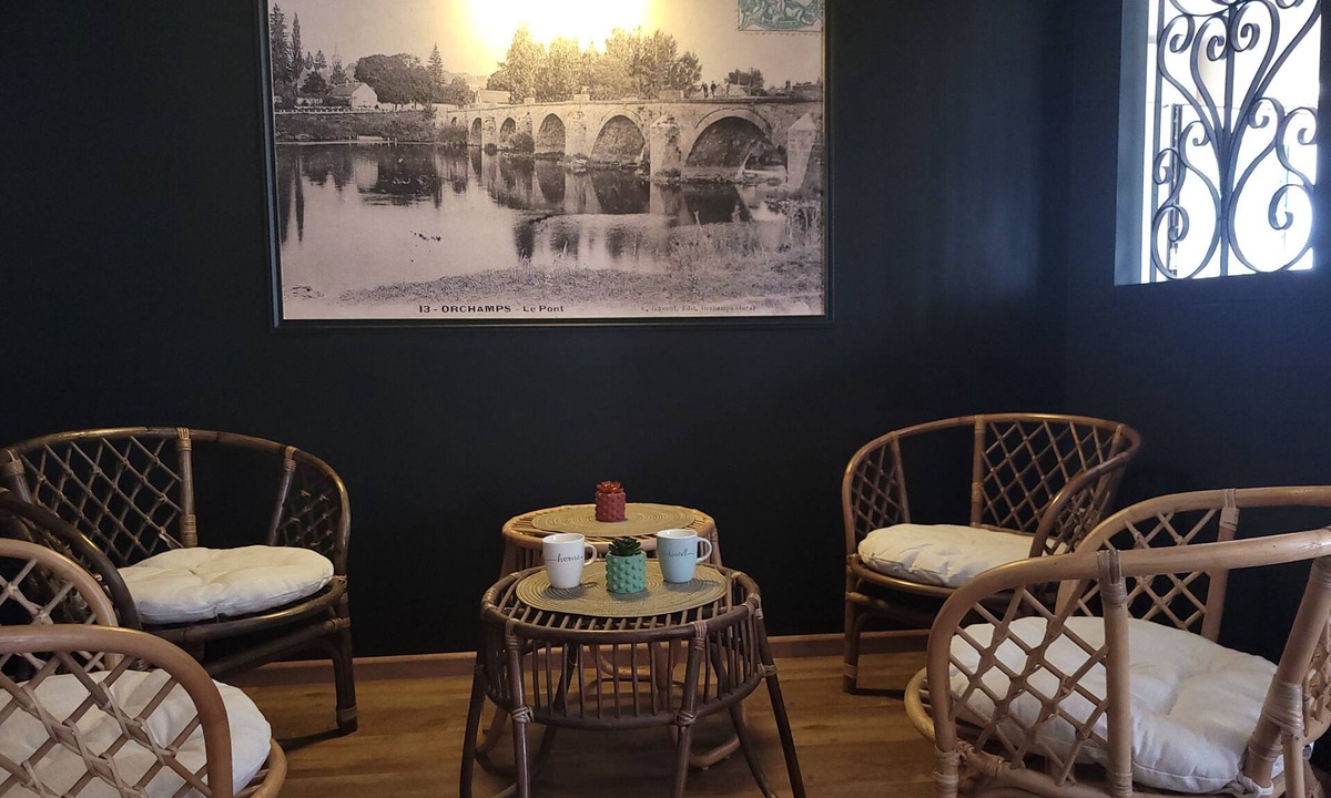 Orchamps Bed & Breakfast | GITE LE GEVOT - Nuitée EV6 tout confort