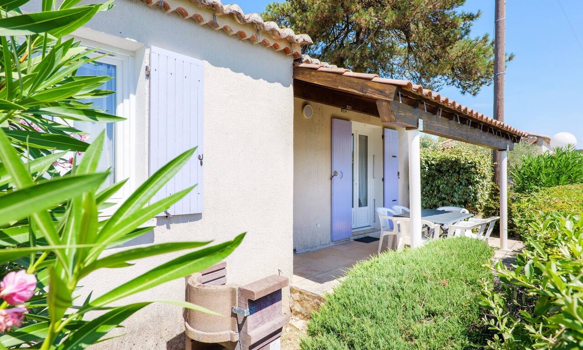 Bessas House | Gite Le Micocoulier La Fontinelle – Peaceful Retreat in Ardèche Near Vallon Pont d'Arc