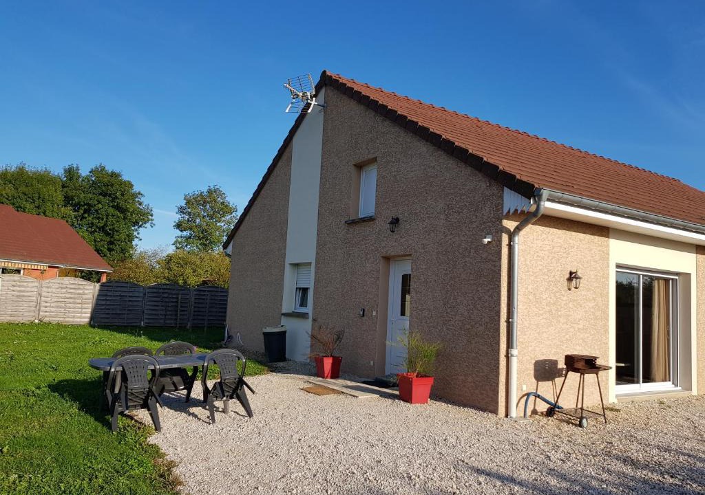 La Chapelle-Saint-Sauveur House | Gite Le Petit Pied-à-Terre