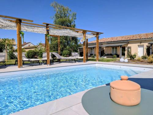 Cuisery Apartment | Gite Les Intemporels