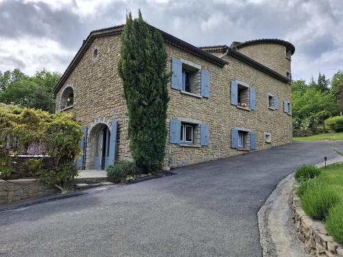 Vesseaux House | Gite OLIVIRA