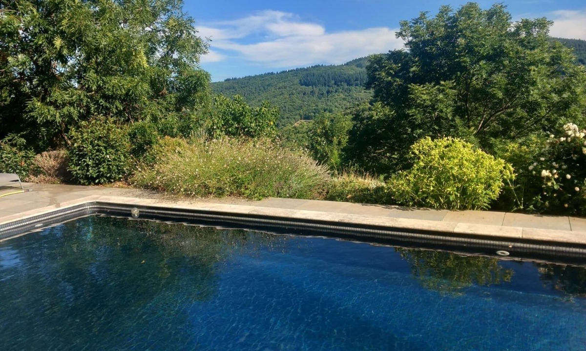 Saint-Prix House | Gîte Pleine Nature with magnificent swimming pool 3* classification