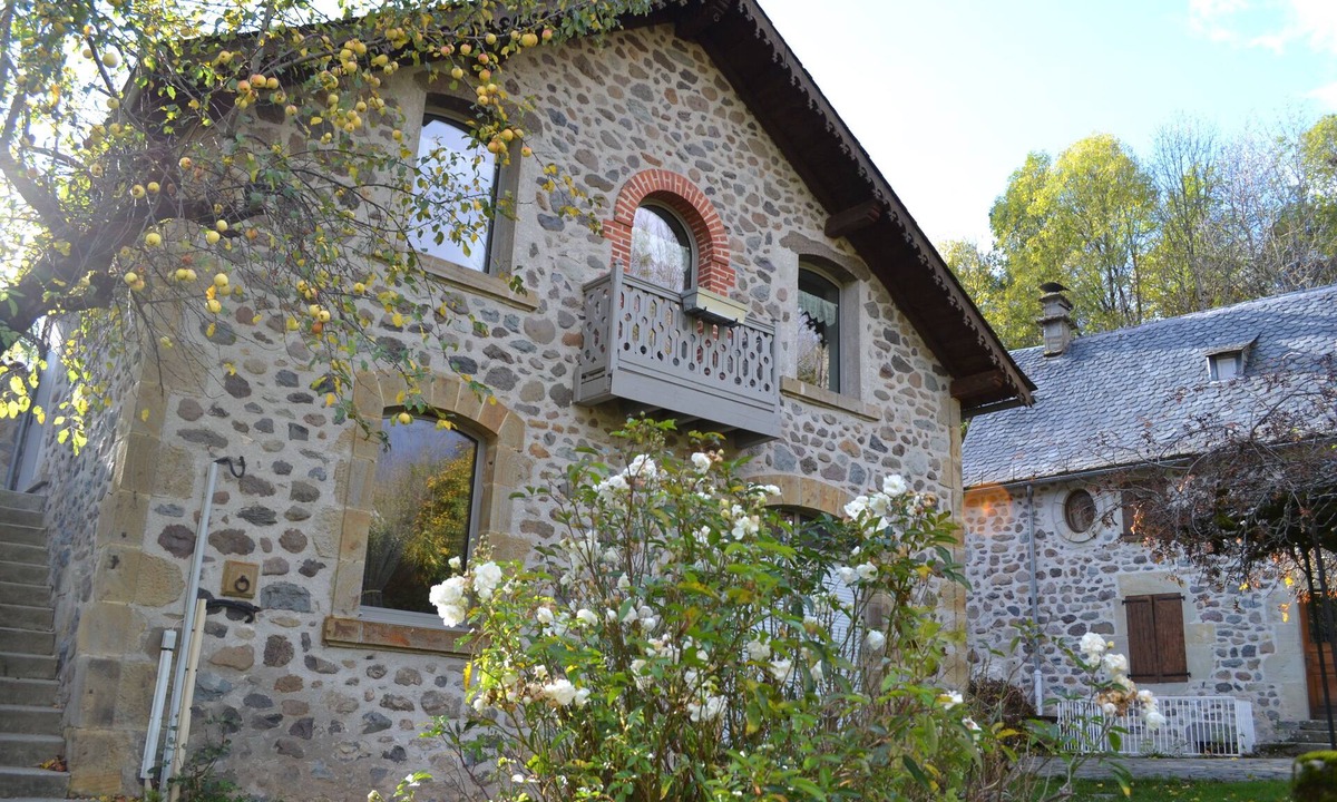 Mandailles-Saint-Julien Ski Chalet | Gite Puy Mary Mandailles