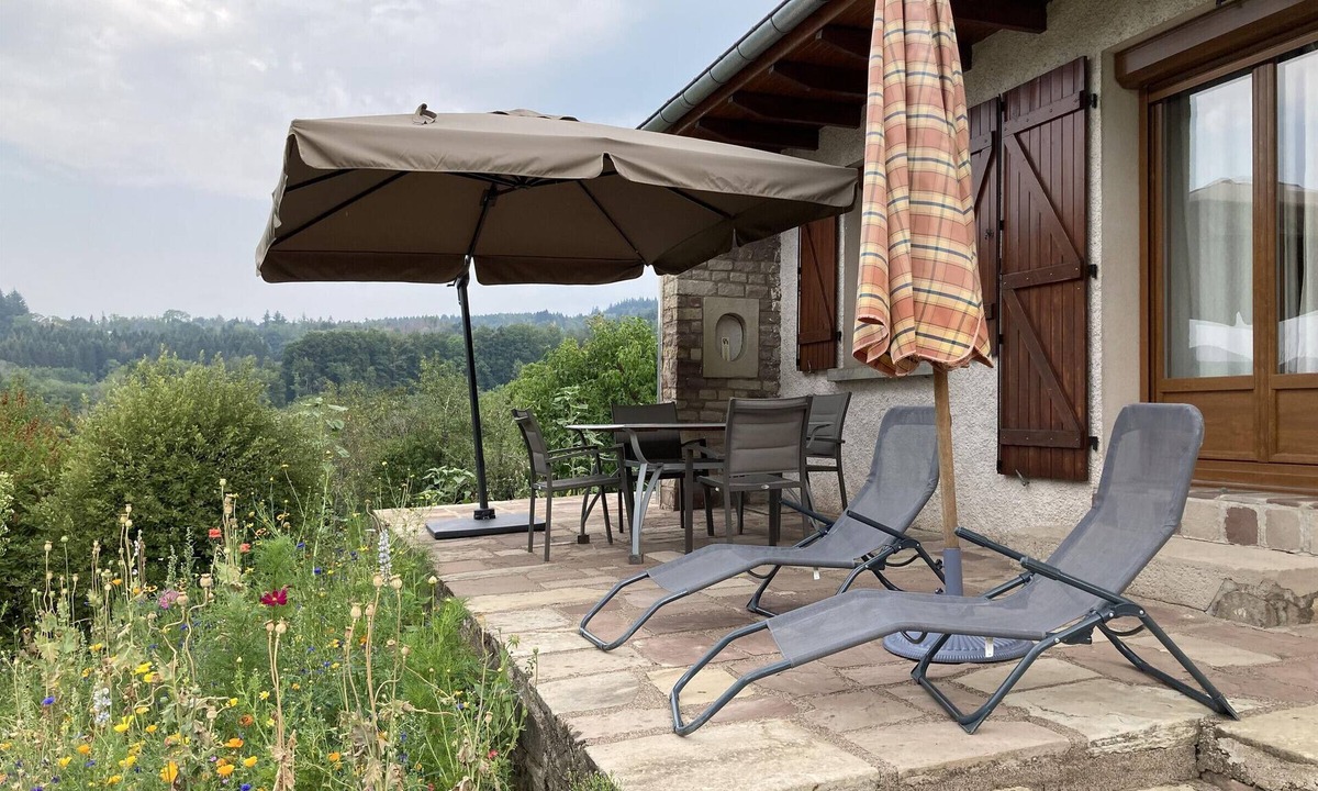 Saint-Bresson Cottage | Gite Saint-Bresson, 2 bedrooms, 4 persons