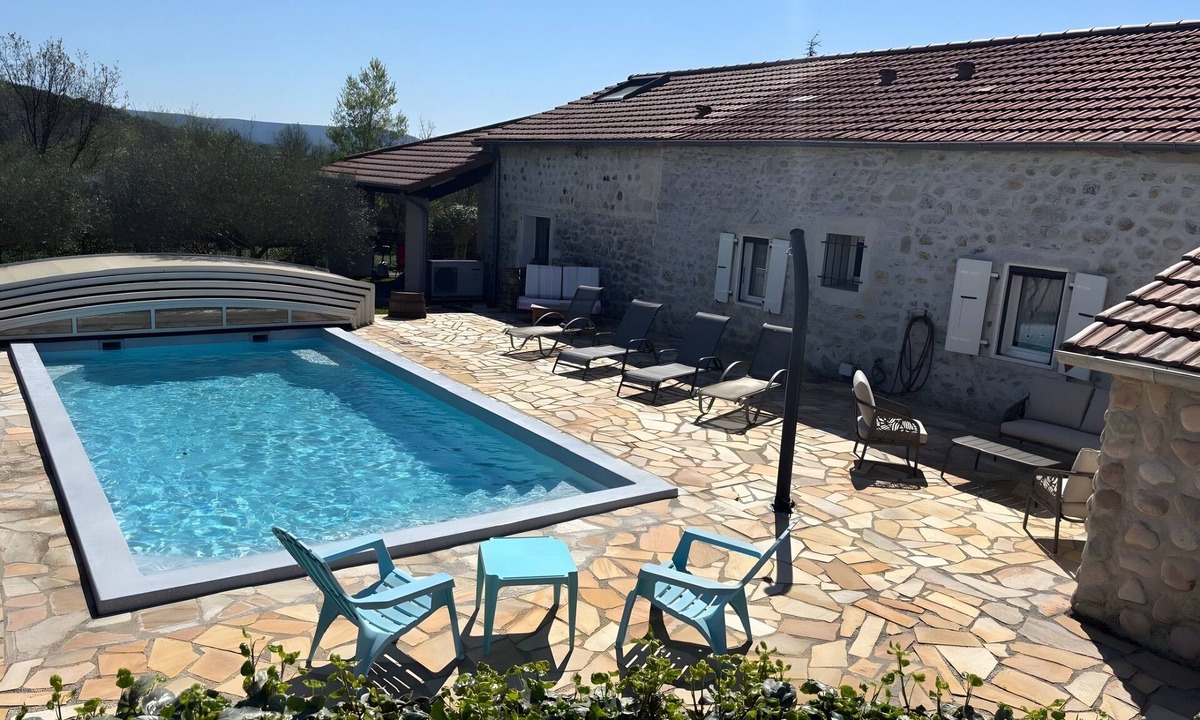 Sampzon House | Gite Stéphanie l'Ephedra – Charming 3-Star Home with Pool in Sampzon