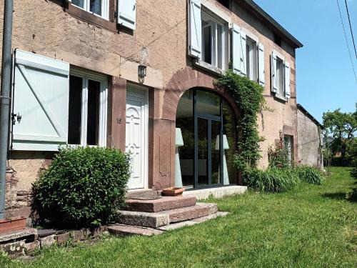 Aillevillers-et-Lyaumont House | Grand gîte de caractère pour 15 pers à Aillevillers avec jardin - FR-1-583-478