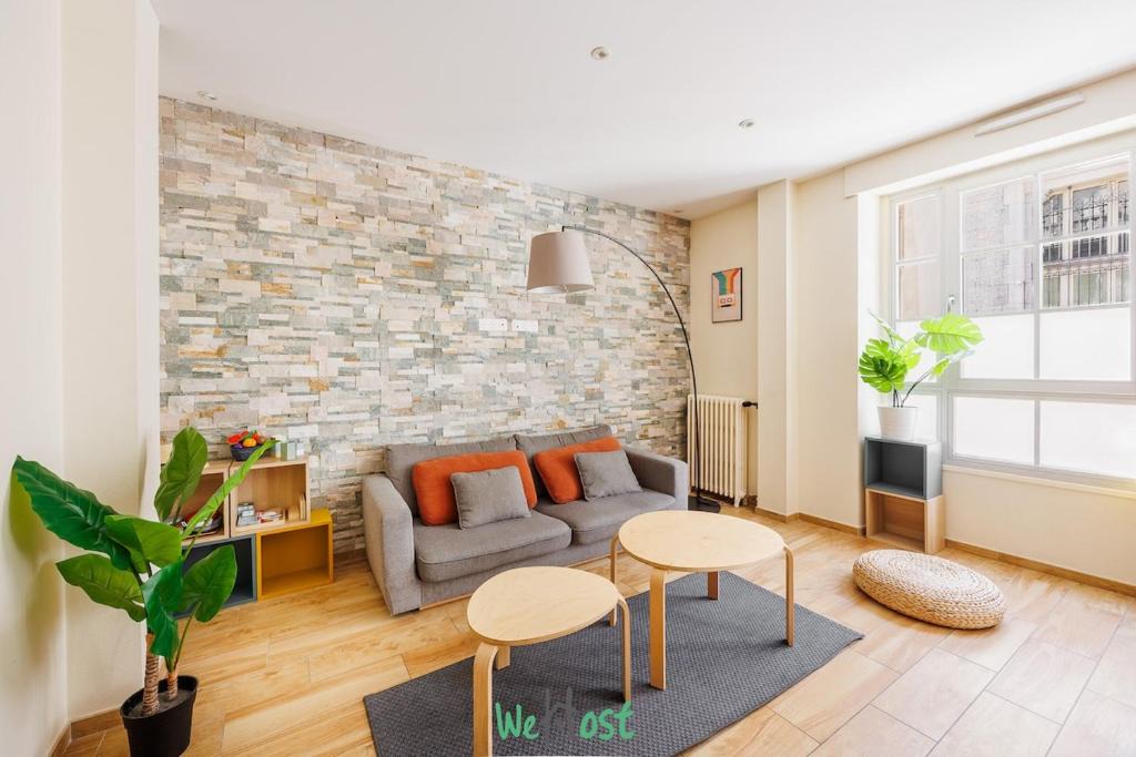 Besancon Old Town Apartment | Grand T5 lumineux au cœur de Besançon