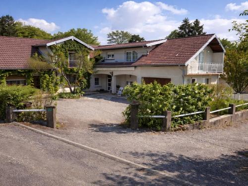 Froideterre House | Grande Maison Familiale Rénovée à Froideterre - FR-1-583-374