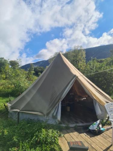 Saint-Andre-en-Royans Other | Grande tente au pied du Vercors
