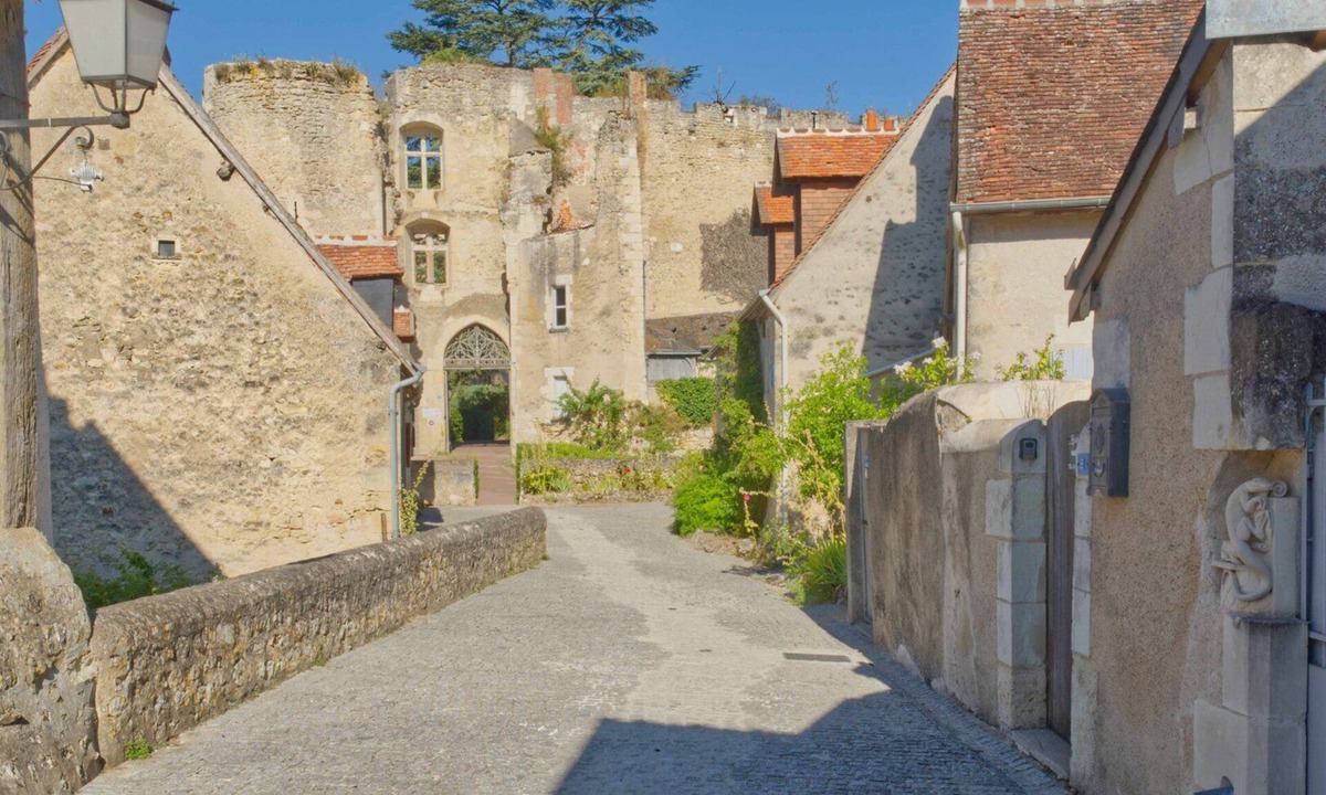 Montresor House | Grandma's Treasure