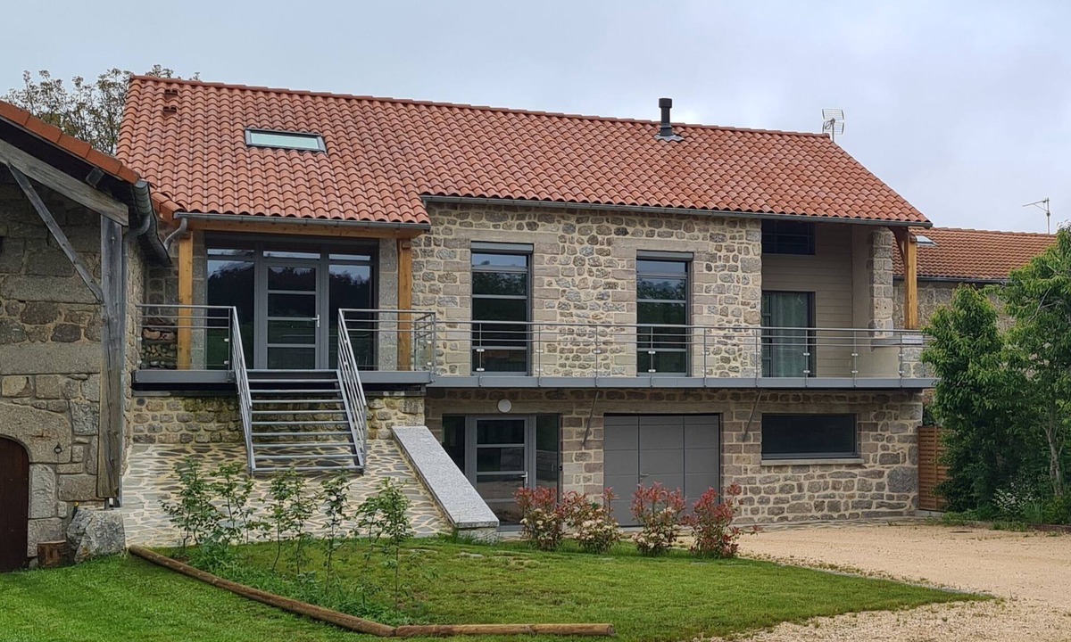 Grezes Villa | Grange Rénovée au Cœur du Village Proche du Château
