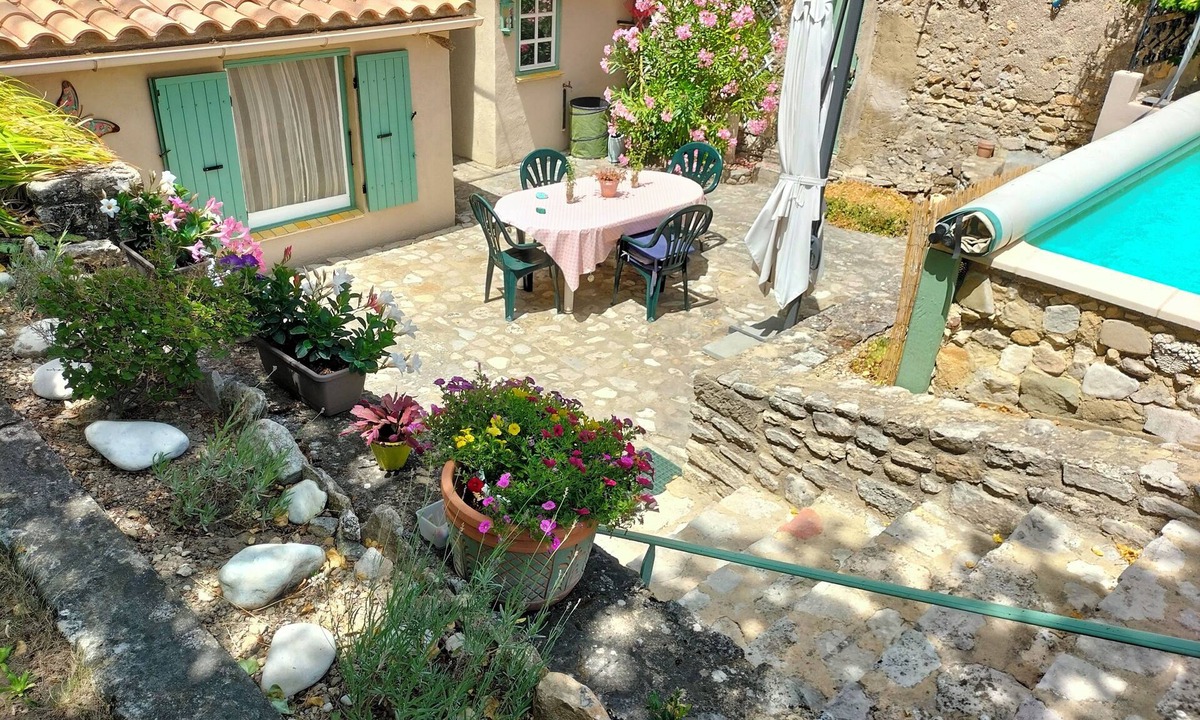 Montbrison-sur-Lez House | Ground floor with private pool in the heart of Provencal vineyards!
