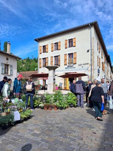 Saint-Antoine-l'Abbaye Hotel | Hôtel Bistrot Les Tanins