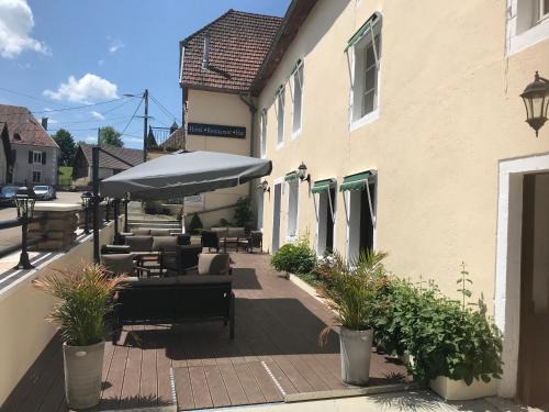 Pierrefontaine-les-Varans Hotel | Hôtel D’Artiste