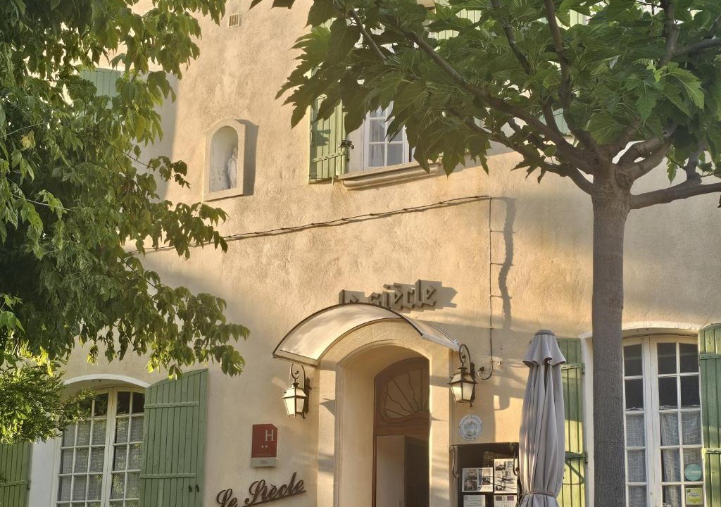 Mazan Hotel | Hôtel Le Siècle
