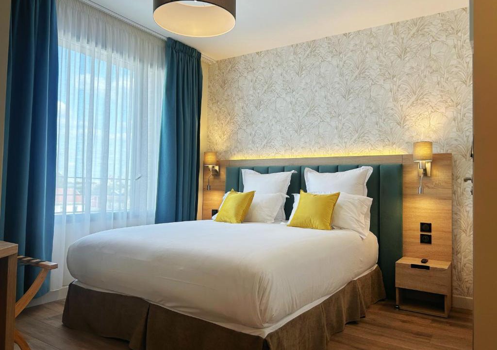 Louis Bertrand-Mirabeau-Semard Hotel | Hôtel Oden Paris Ivry