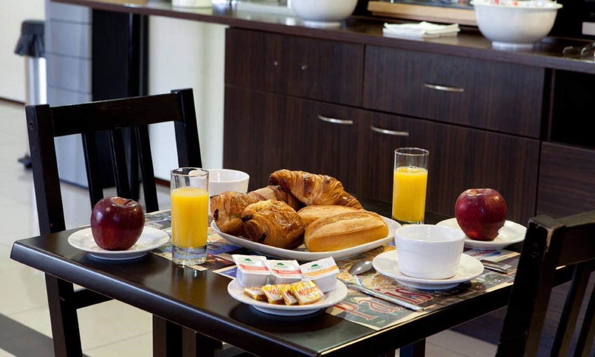 Athis-Mons Hotel | Hôtel Orly Superior