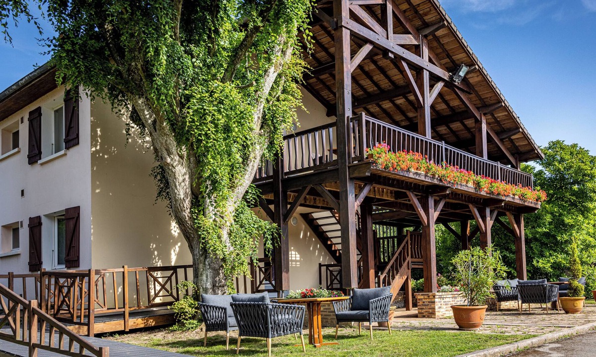 Paroisse Saint-Augustin-de-Chaux Hotel | Hôtel Restaurant La Chaumière