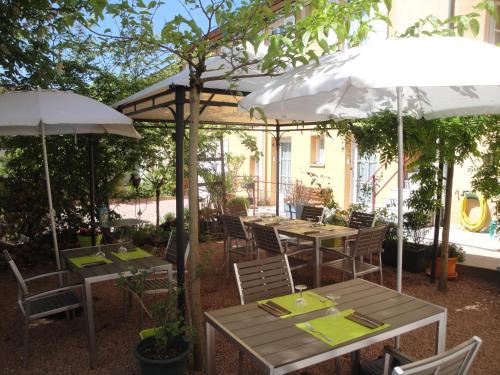 Tramayes Hotel | Hôtel restaurant Le Marronnier