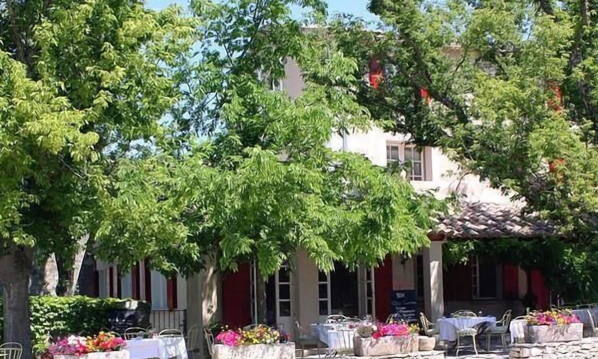 Seguret Hotel | Hôtellerie du Domaine de Cabasse