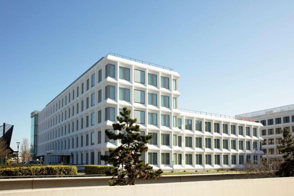 Rungis Hotel | Hilton Garden Inn Paris Orly Airport