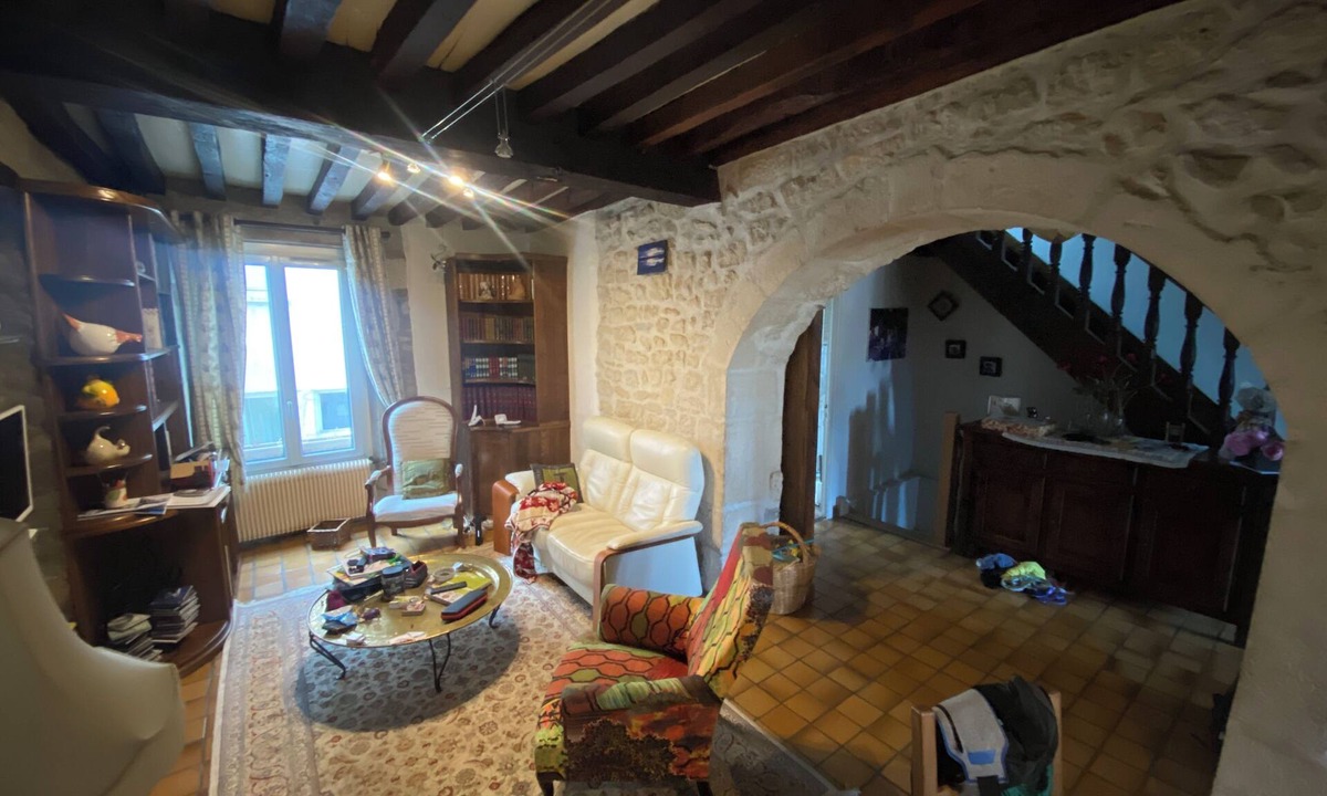 Paroisse Notre-Dame House | Historic house on rue Pasteur with terrace overlooking Dole's Little Venice
