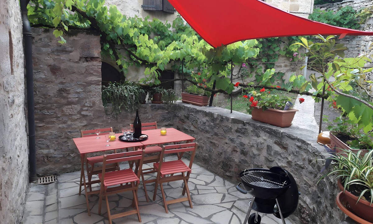 Loubressac House | Holiday Home “Gîte De La Forge” with Private Terrace and Wi-Fi