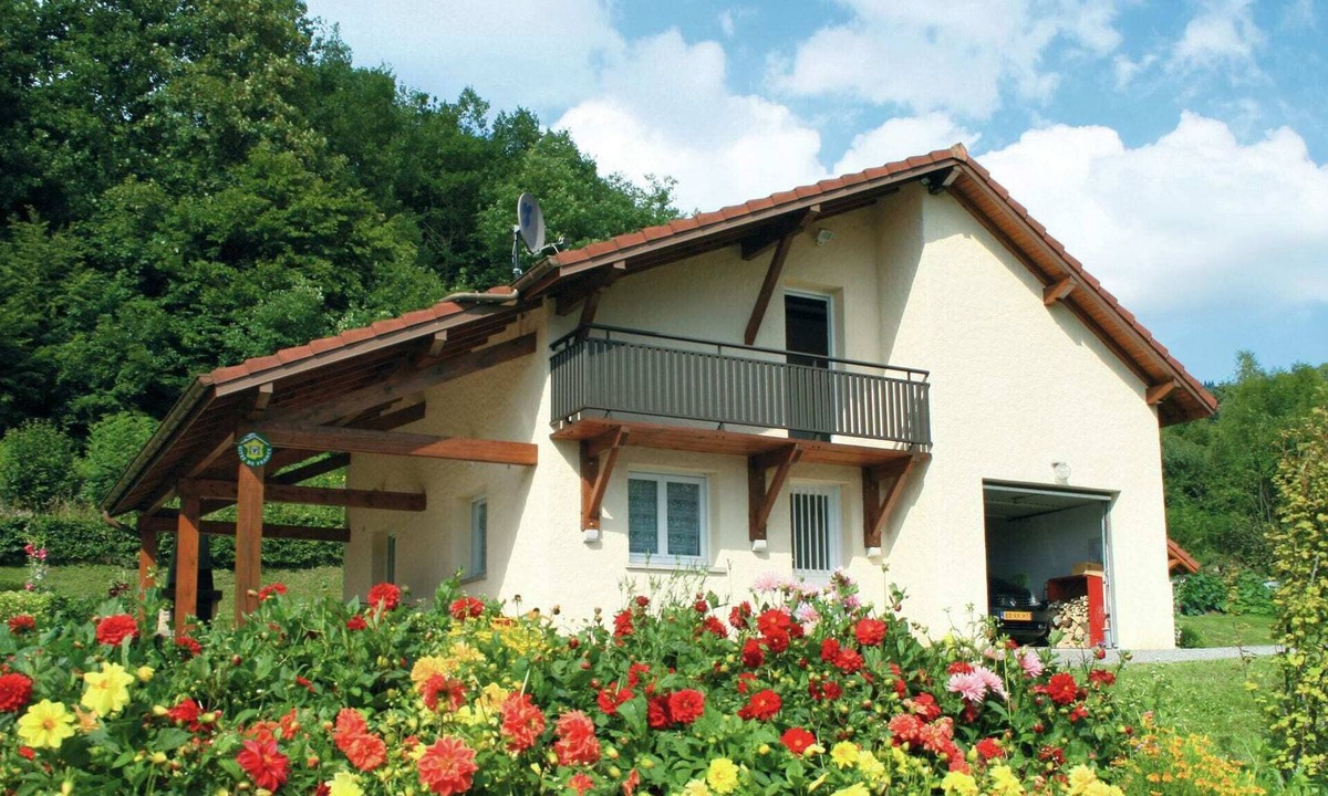 Haut-du-Them-Chateau-Lambert House | Holiday home in Le Haut-Du-Them, a drive from nature reserve