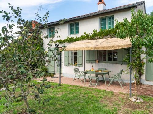 Chiddes House | Holiday Home Le Glaude by Interhome