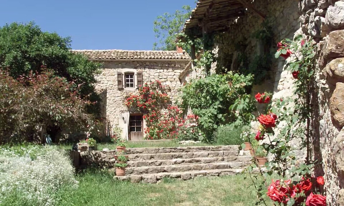 Val-Maravel House | Holiday Home “Petite Maison Dalberto” – Chèques-Vacances Accepted!