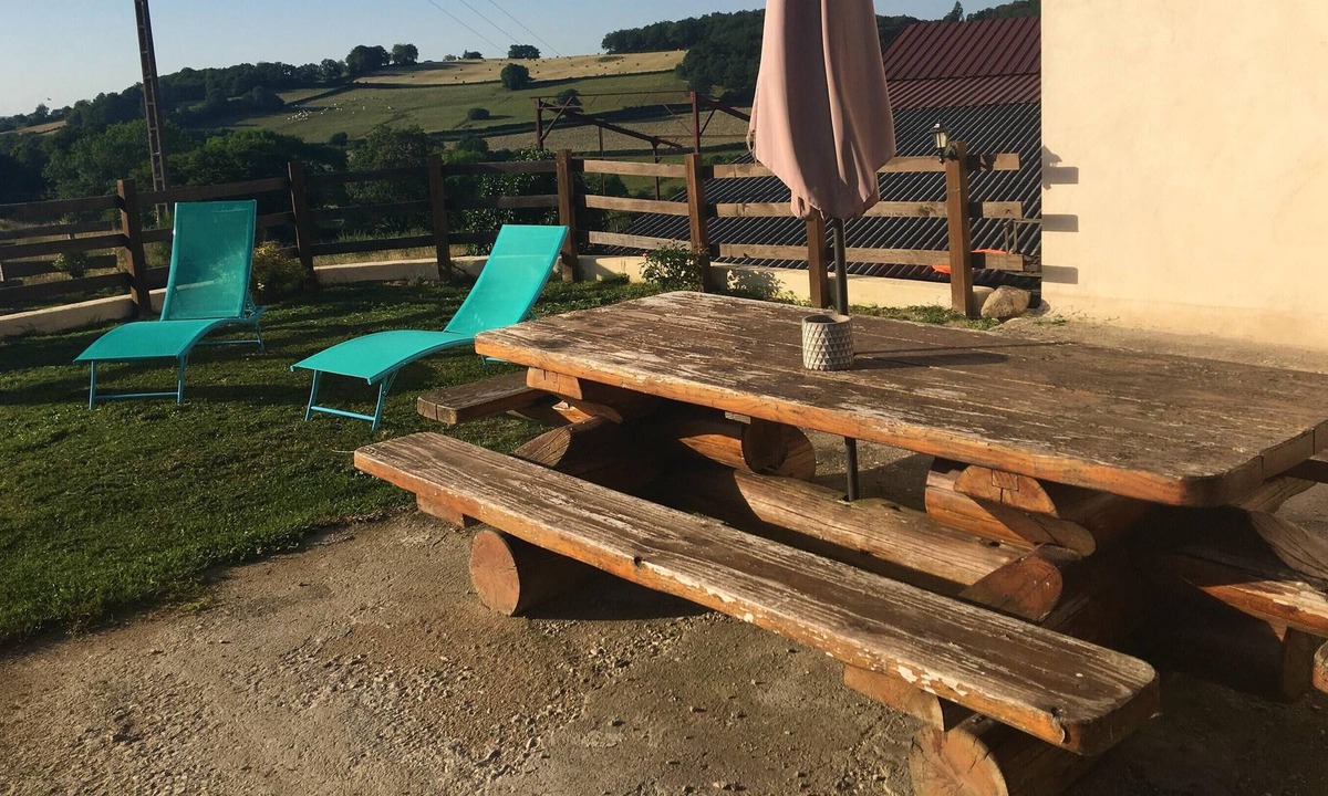 Quarre-les-Tombes House | Homerez - Beautiful house for 4 ppl. with terrace at Bousson le Haut