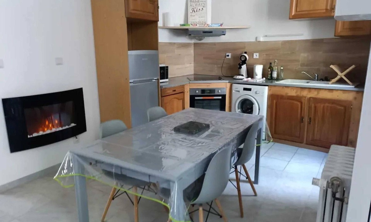 Saint-Martin-de-Valamas Apartment | Homerez - Apartment Saint-Martin-de-Valamas