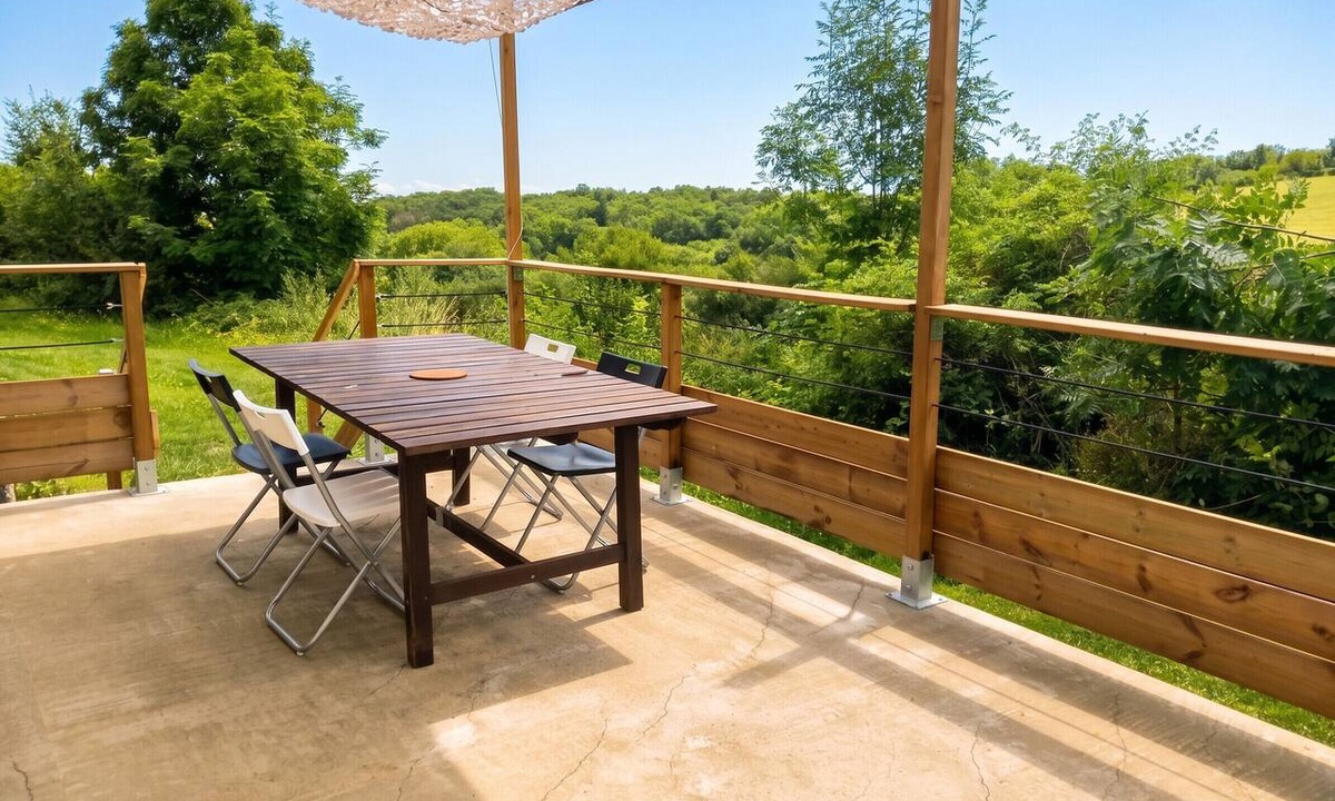Veranne House | Homerez - Holiday home near Véranne
