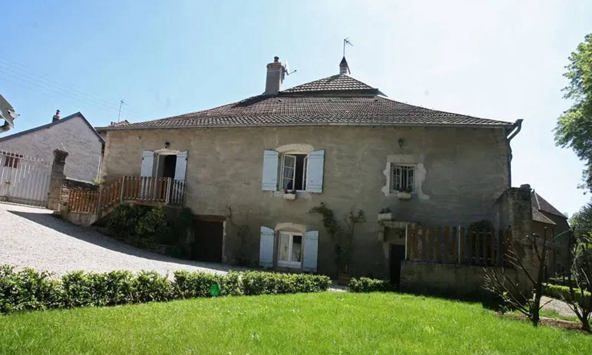 Charcenne House | Homerez - House in Charcenne