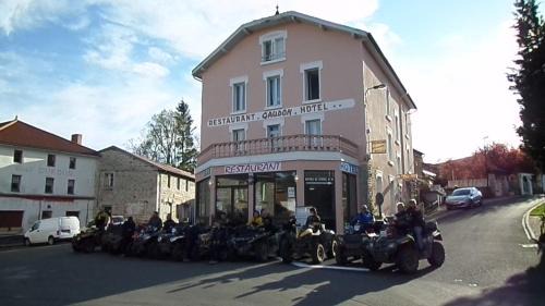 Le Brugeron Hotel | Hotel La Vie En Rose